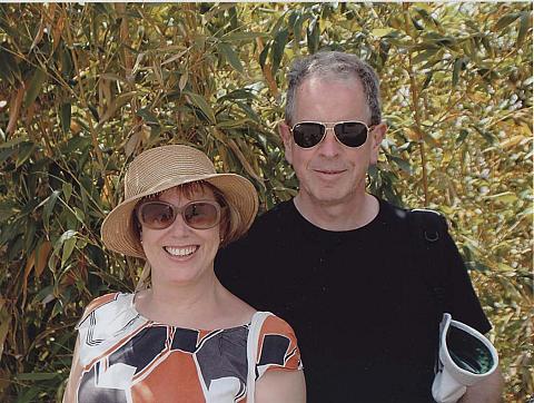 Hosts : Julie and Richard Hosts : Julie and Richard